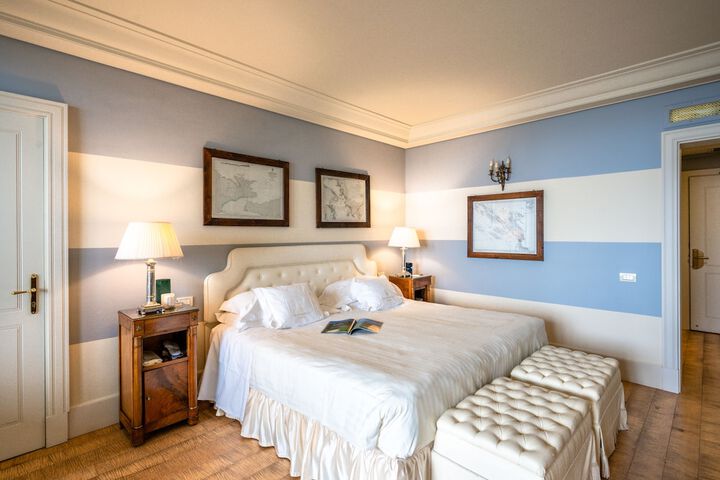Room 10 of 135