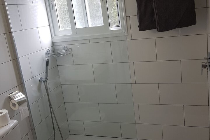 Room 20 of 29