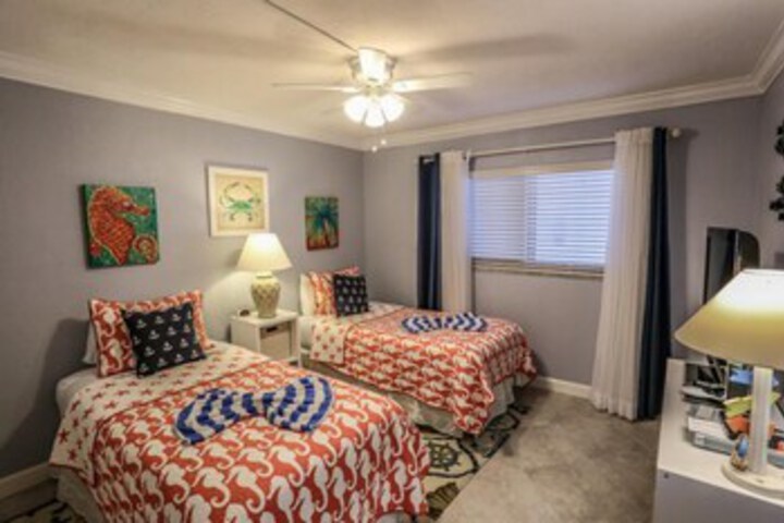 Room 21 of 21