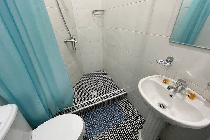 Room 10 of 10