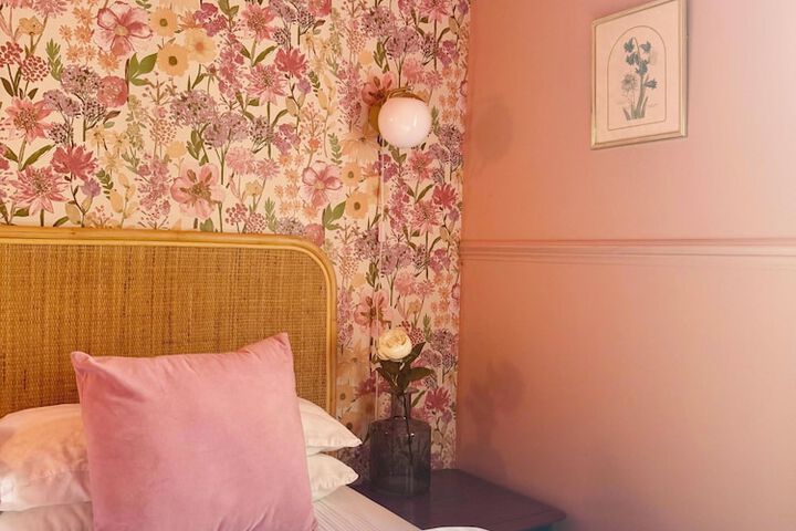 Room 16 of 54