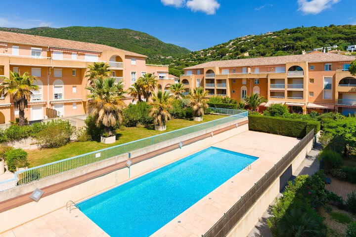 Pool Hotel