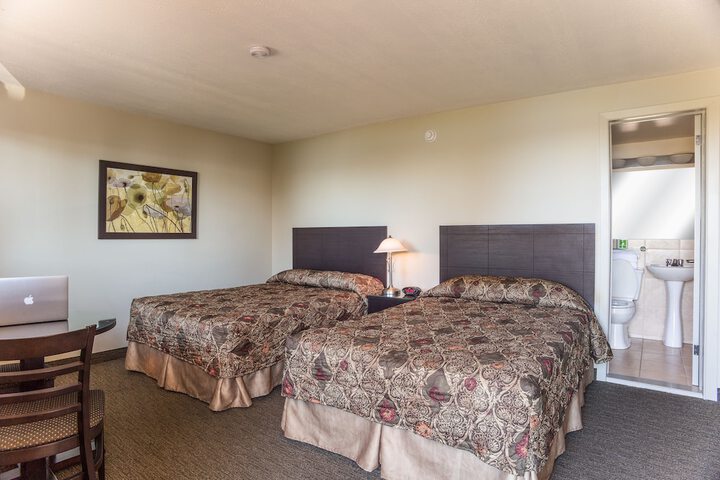 Room 5 of 28