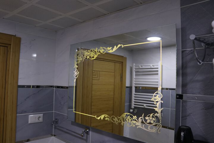 Room 52 of 65