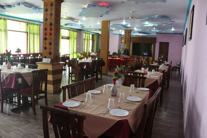Dining Photos