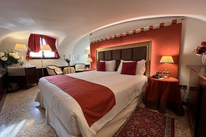 Room 71 of 290