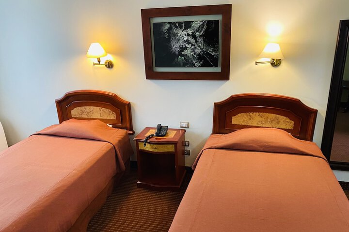 Room 13 of 47