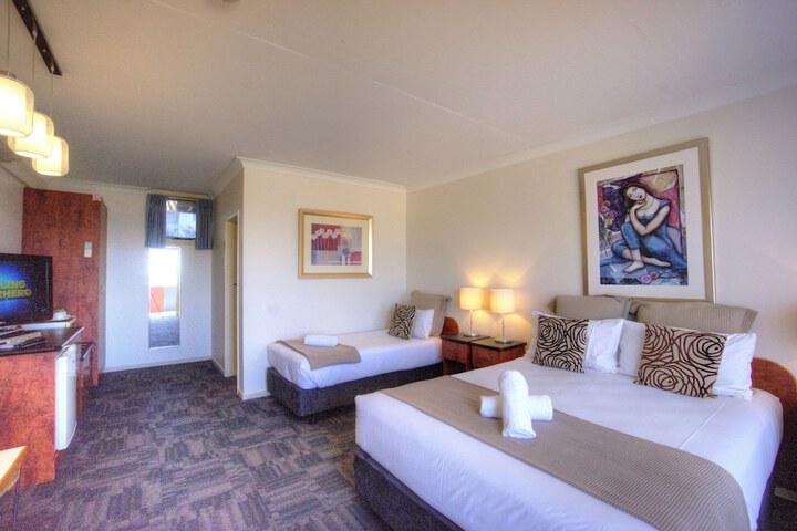 Room 20 of 48