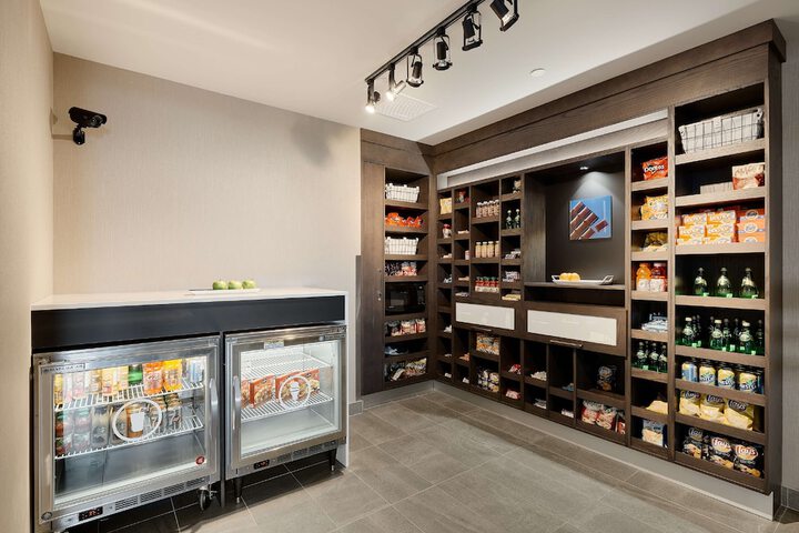 Snack bar