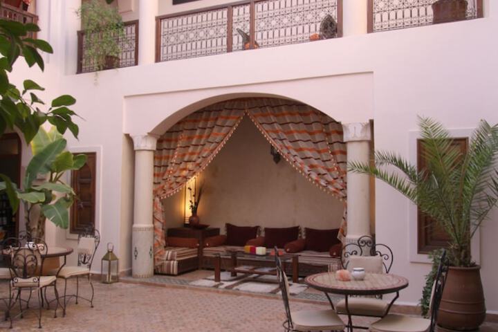 Hotel 2 of 54