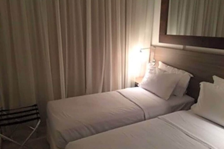 Room 5 of 52