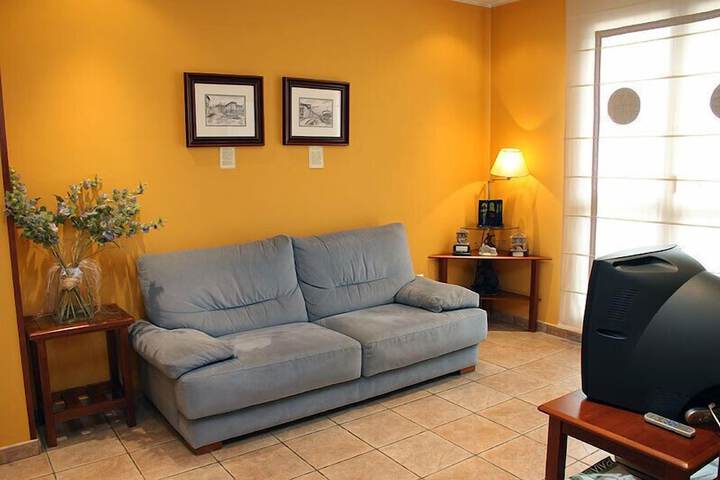 Room 3 of 25