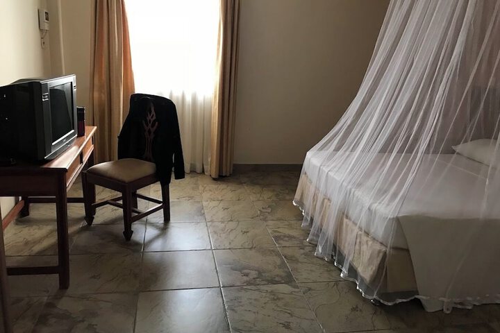 Room 12 of 53