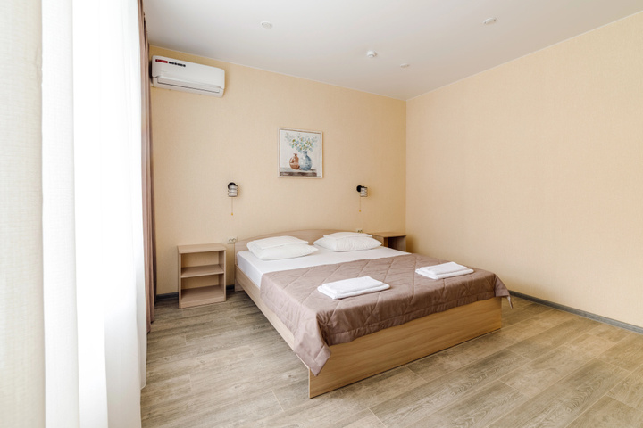Room 27 of 50