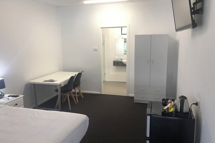 Room 17 of 62