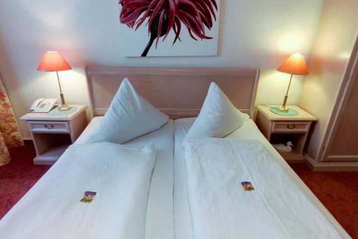 Room 20 of 43