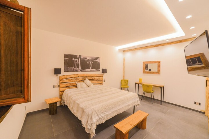 Room 21 of 47