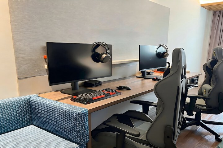 Room 34 of 66