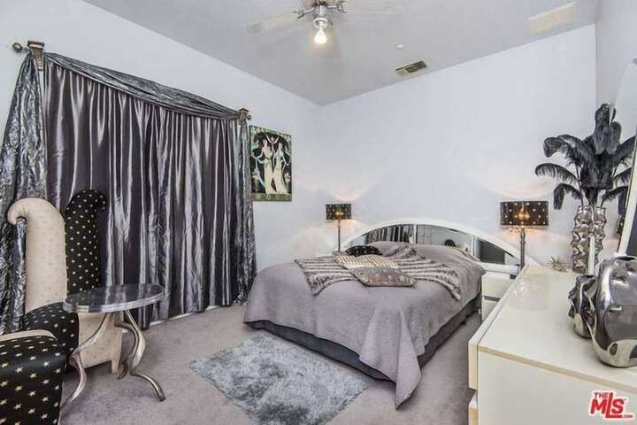 Room 14 of 40
