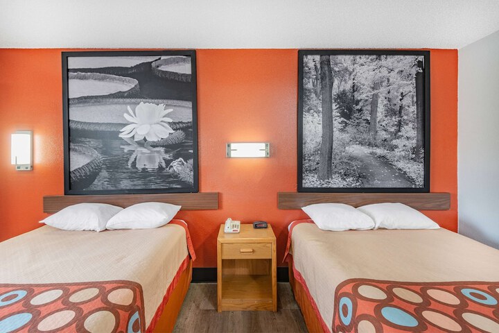 2 Double Beds (4 of 5)