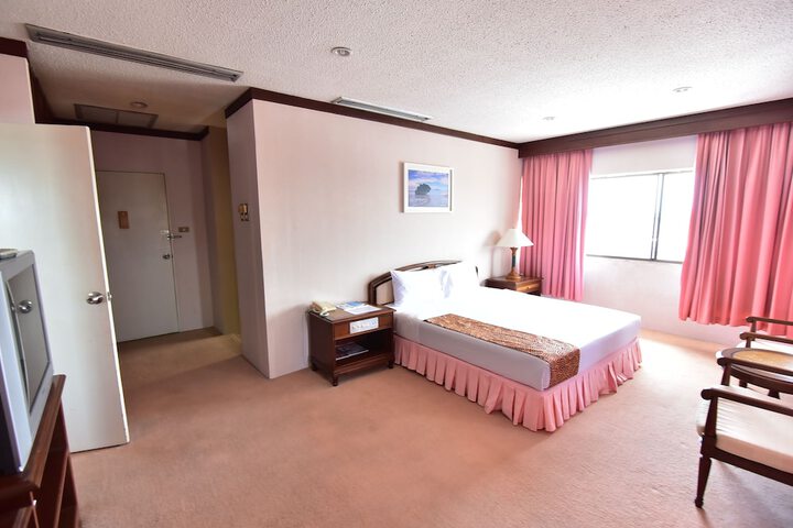 Room 5 of 55