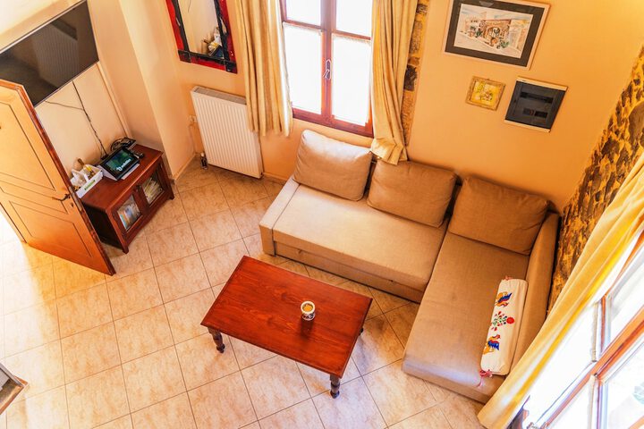 Room 45 of 102
