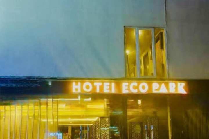 Hotel 12 of 13