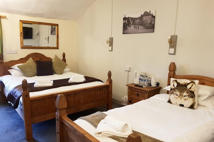 Room 10 of 30