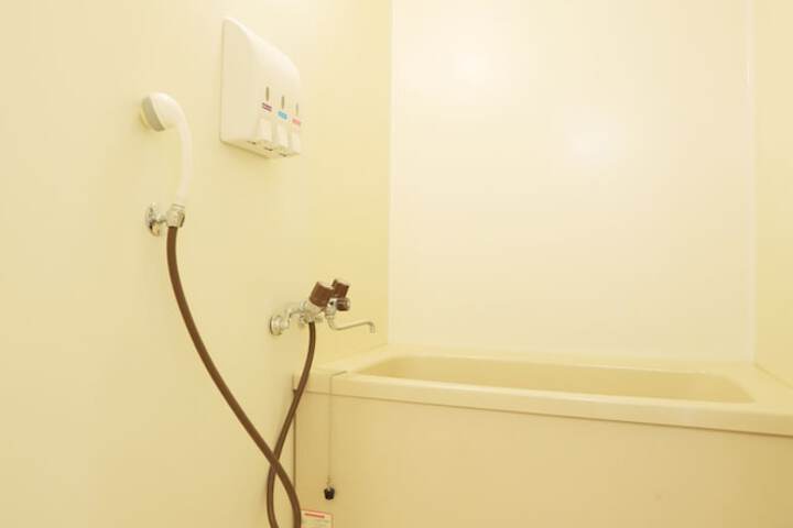 Room 16 of 23
