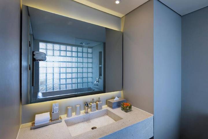Clean Restrooms