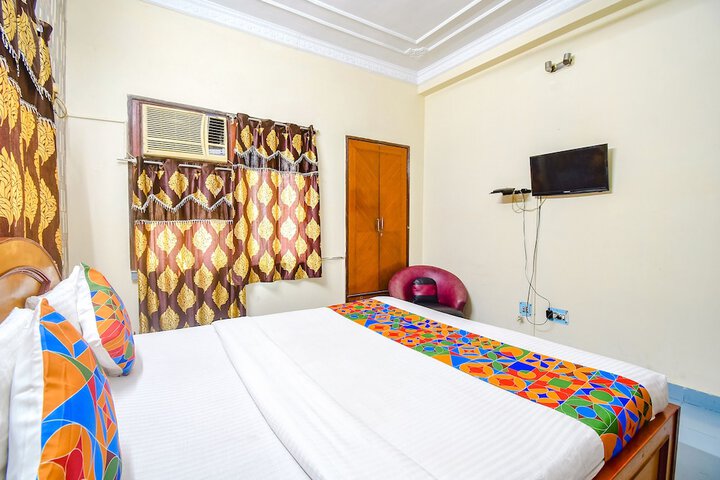 Room 14 of 27