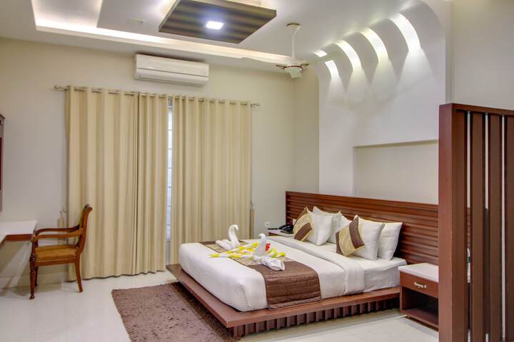 Room 9 of 65