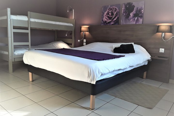 Room 2 of 46