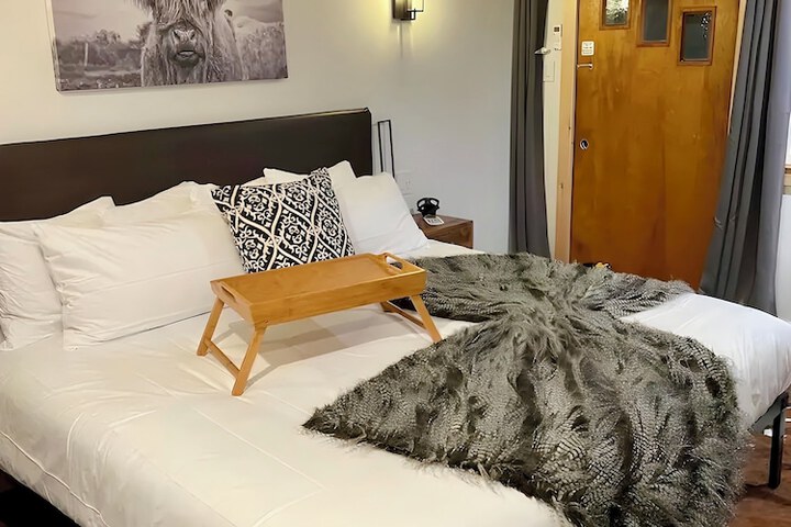 Room 47 of 89