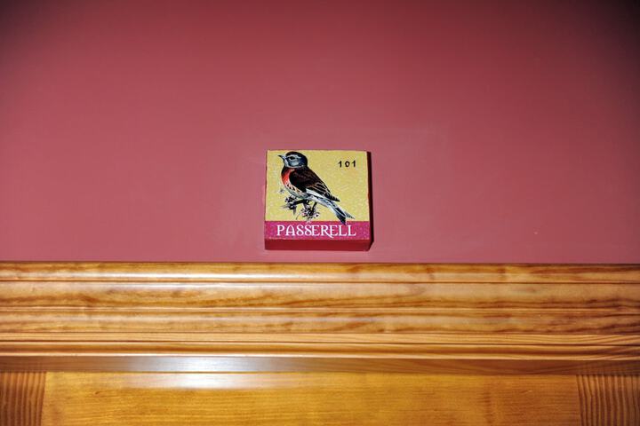 Room 32 of 64
