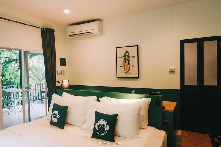 Room 10 of 50