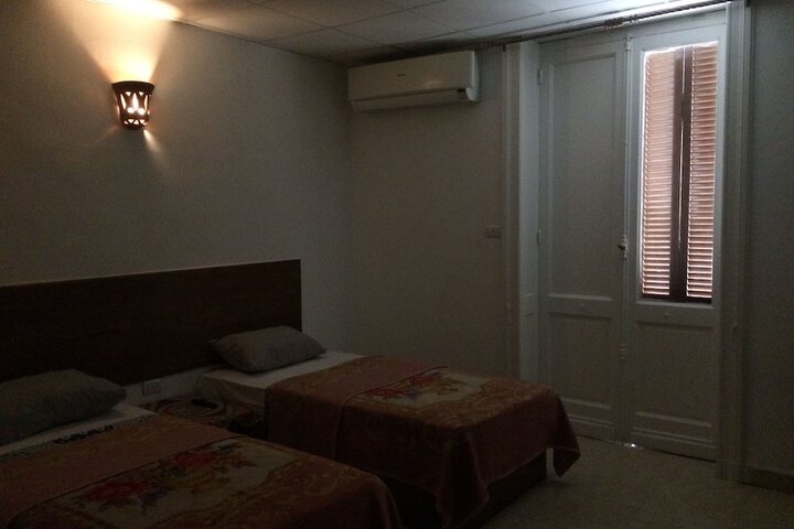Room 8 of 25