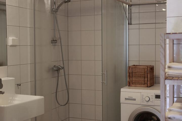 Room 65 of 111