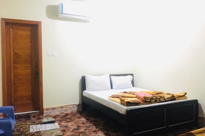 Room 3 of 17