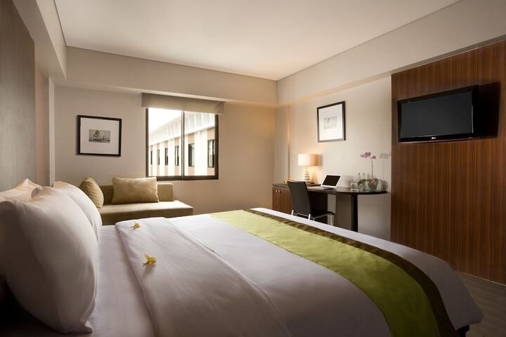Room 14 of 48