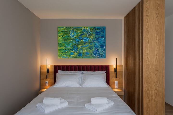 Room 14 of 74