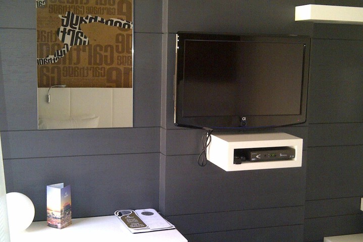 Room 28 of 54