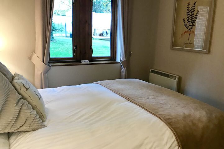 Room 8 of 36