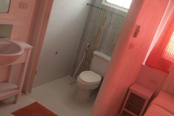 Room 10 of 12