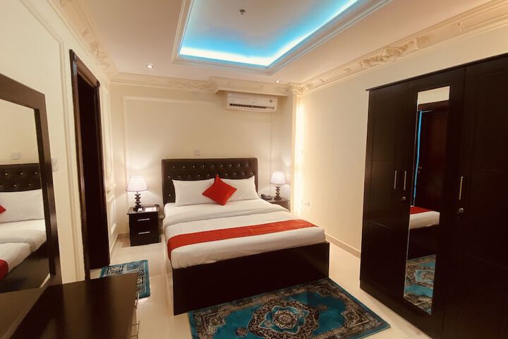 Room 5 of 28