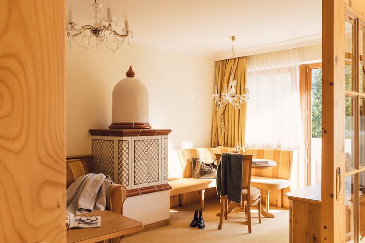 Room 45 of 261