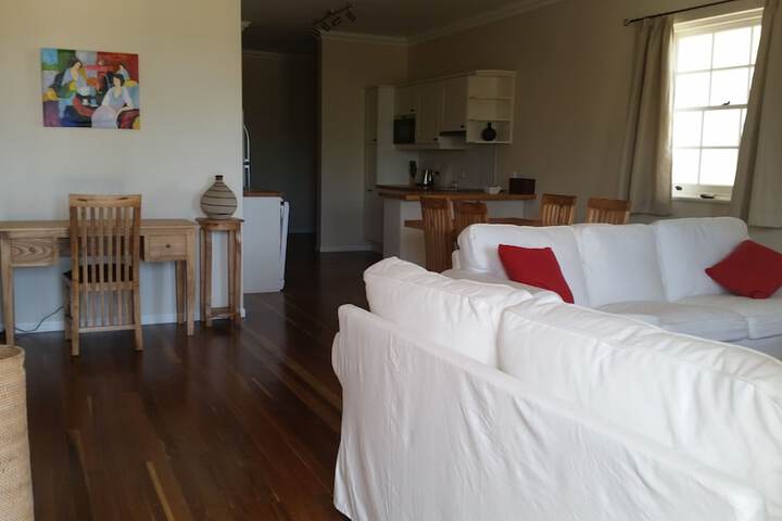 Room 51 of 114