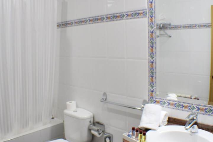 Room 20 of 33
