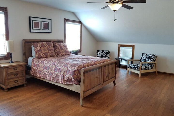 Room 8 of 24