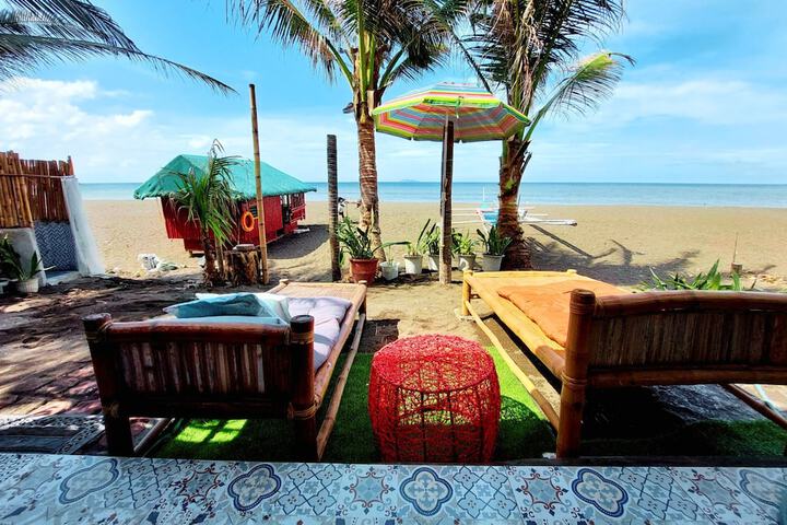 Half Moon Village and Beach House in Lian